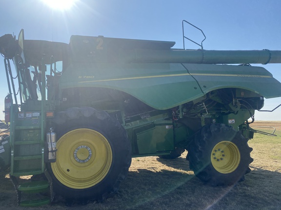 2022 John Deere S780 Combine