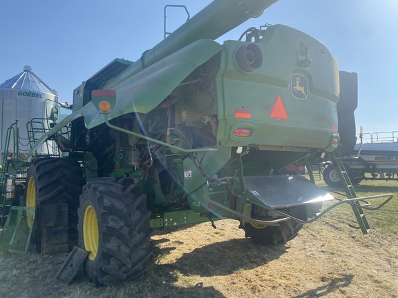 2022 John Deere S780 Combine