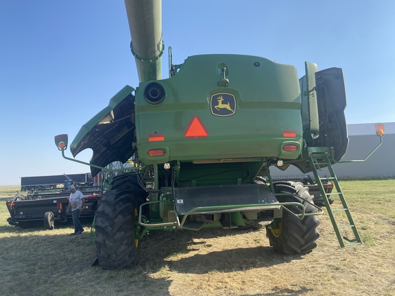 2022 John Deere S780 Combine