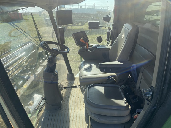 2022 John Deere S780 Combine