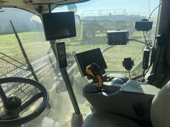 2022 John Deere S780 Combine