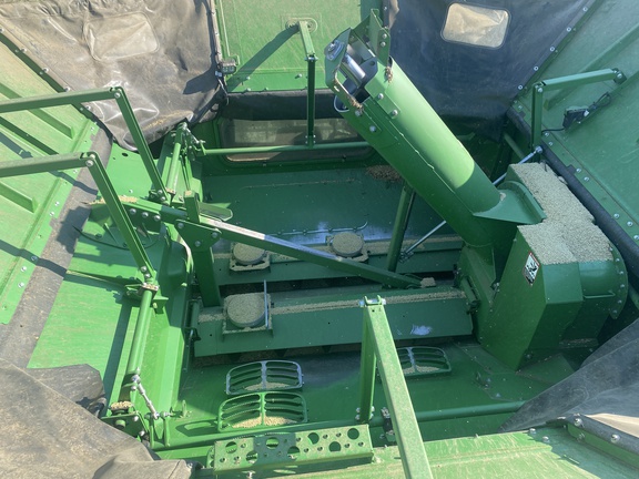 2022 John Deere S780 Combine