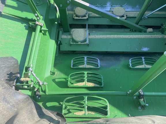 2022 John Deere S780 Combine