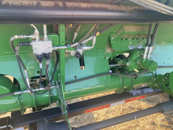2019 John Deere 745FD Header Combine