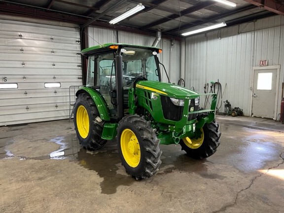 2023 John Deere 5075E Tractor