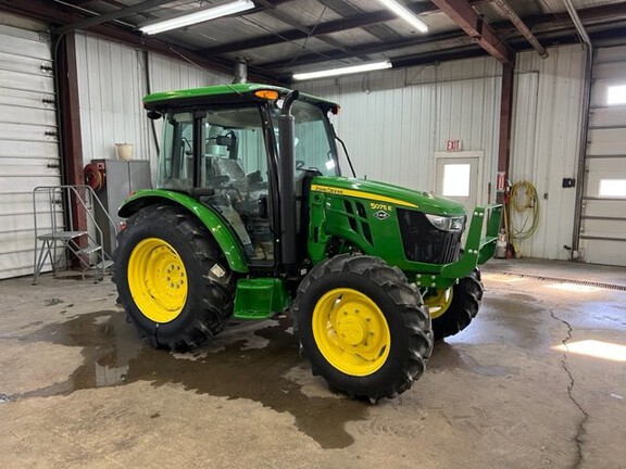 2023 John Deere 5075E Tractor