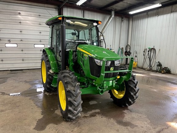 2023 John Deere 5075E Tractor