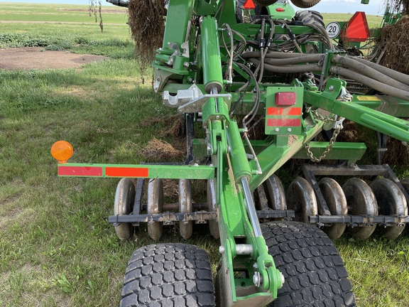 2022 John Deere H561 Air Seeder