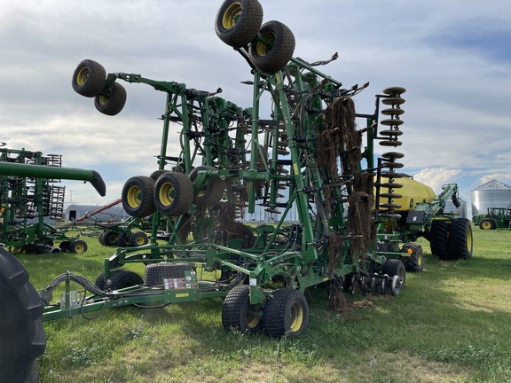 2022 John Deere H561 Air Seeder