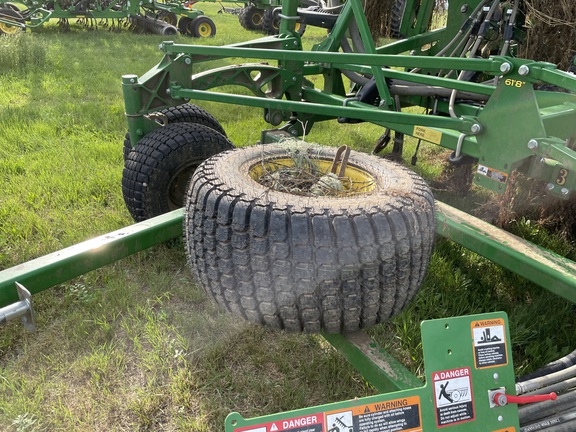 2022 John Deere H561 Air Seeder