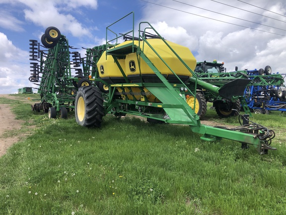 2010 John Deere 1830 Air Seeder