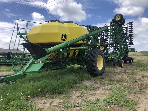 2010 John Deere 1830 Air Seeder