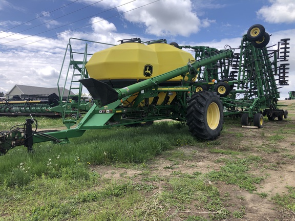 2010 John Deere 1830 Air Seeder