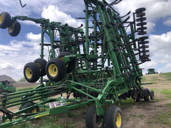 2010 John Deere 1830 Air Seeder