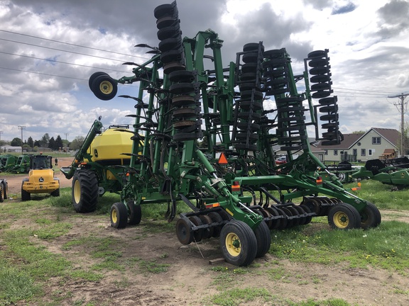 2010 John Deere 1830 Air Seeder