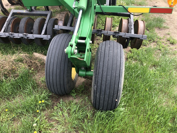 2010 John Deere 1830 Air Seeder