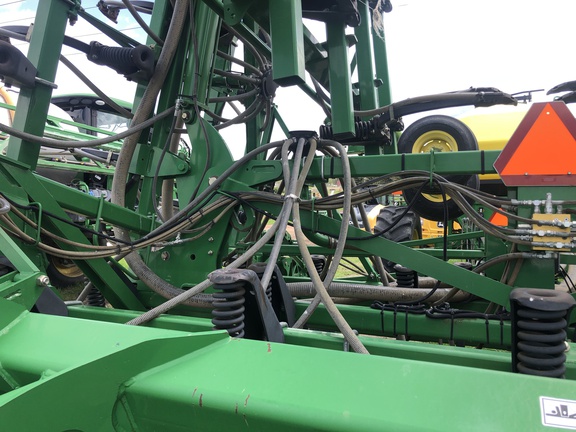 2010 John Deere 1830 Air Seeder