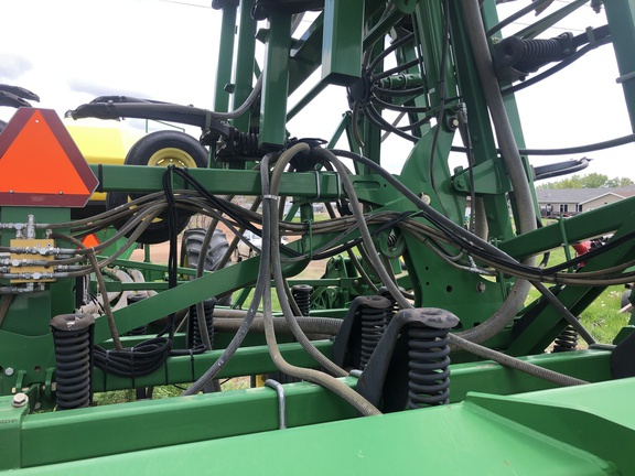 2010 John Deere 1830 Air Seeder