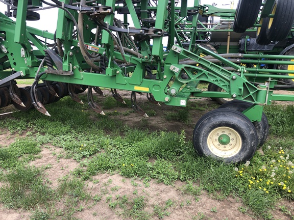 2010 John Deere 1830 Air Seeder