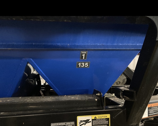 New Holland P1070 Air Seeder