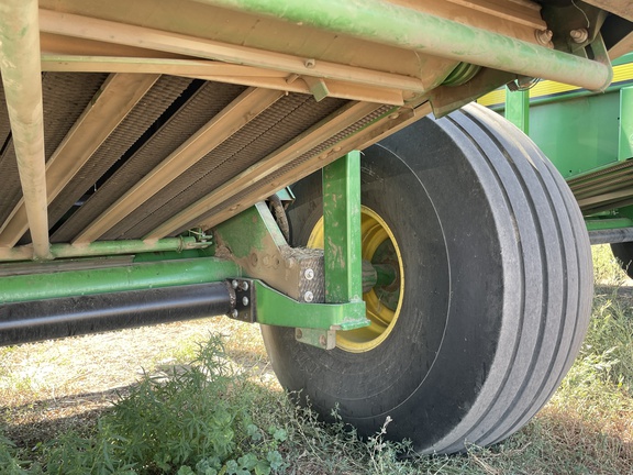 2015 John Deere 569 Baler/Round