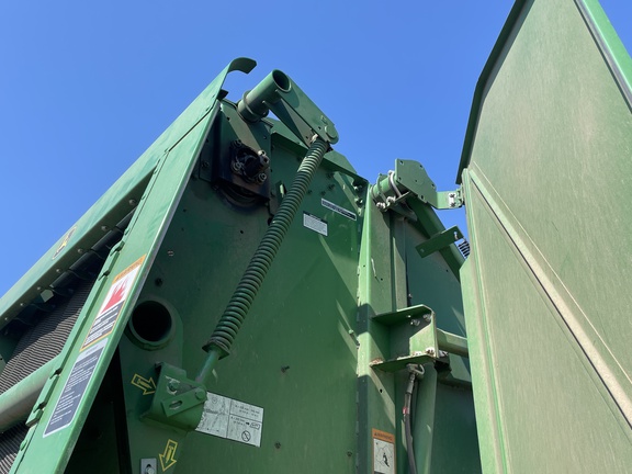 2015 John Deere 569 Baler/Round