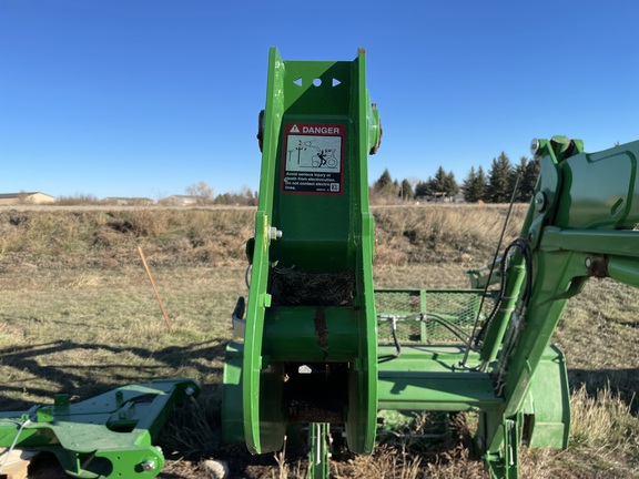 2018 John Deere 640R Loader