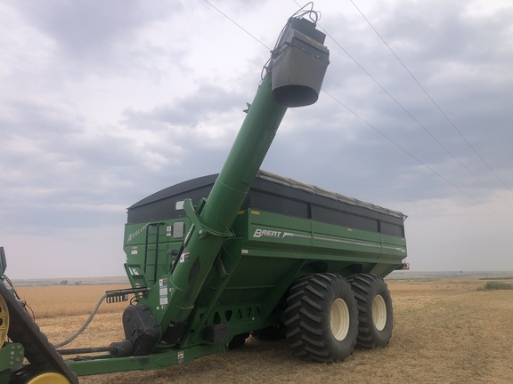 2015 Brent 1596 Grain Cart