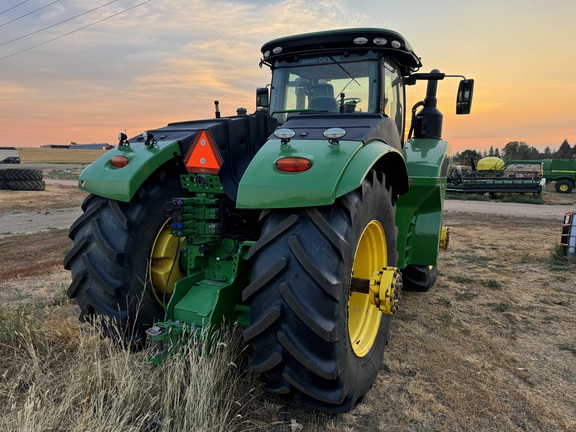 2019 John Deere 9520R Tractor 4WD