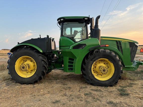 2019 John Deere 9520R Tractor 4WD