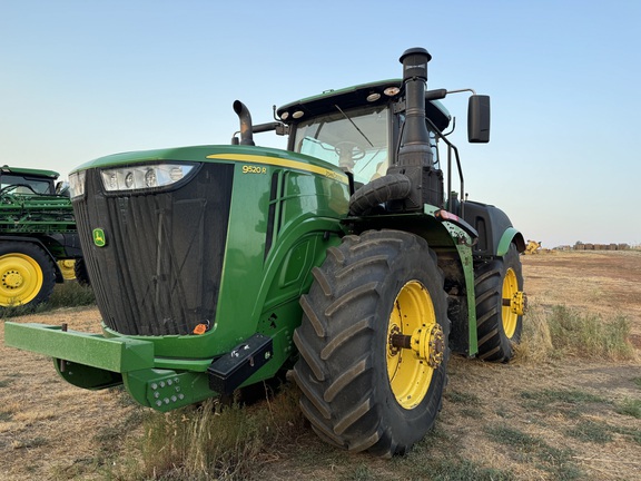 2019 John Deere 9520R Tractor 4WD