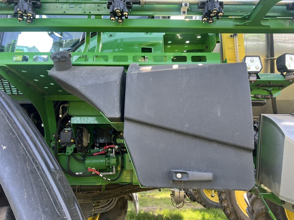 2023 John Deere 616R Sprayer/High Clearance
