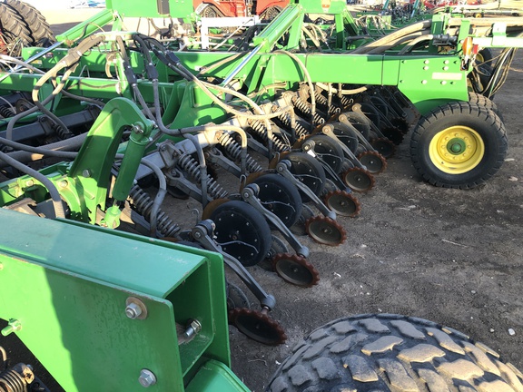 2010 John Deere 1895 Air Seeder