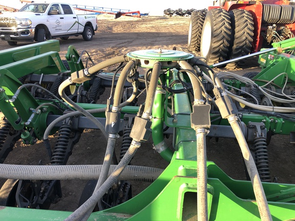 2010 John Deere 1895 Air Seeder