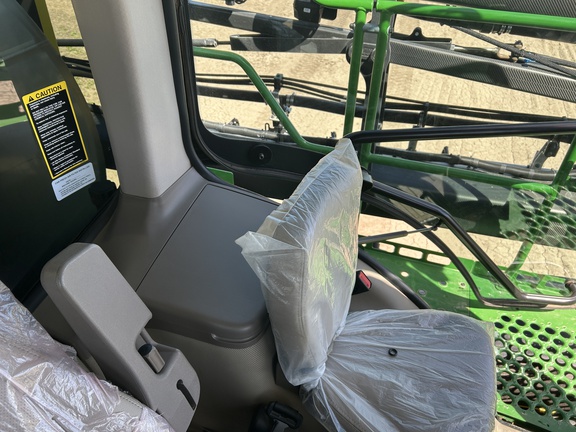 2021 John Deere R4060 Sprayer/High Clearance