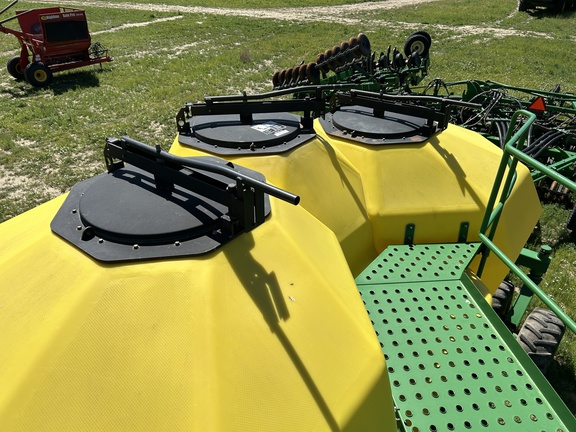 2014 John Deere 1835 Air Seeder
