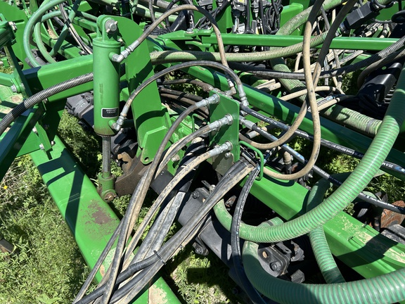 2014 John Deere 1835 Air Seeder
