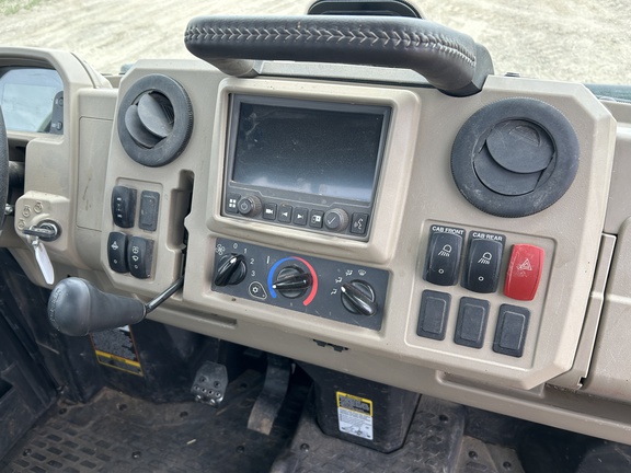 2024 John Deere XUV 835R ATV