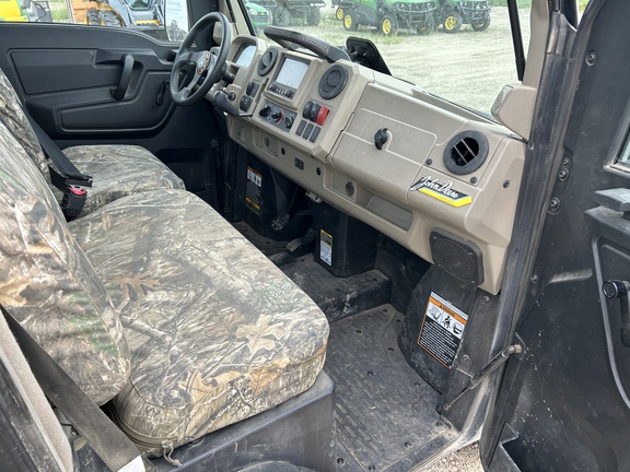 2024 John Deere XUV 835R ATV