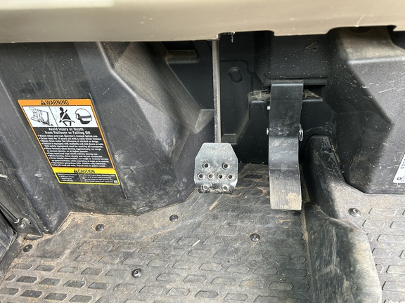 2024 John Deere XUV 835R ATV