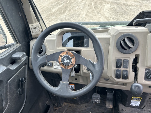 2024 John Deere XUV 835R ATV