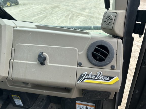 2024 John Deere XUV 835R ATV