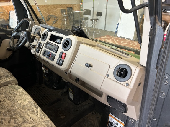 2018 John Deere XUV 835R ATV