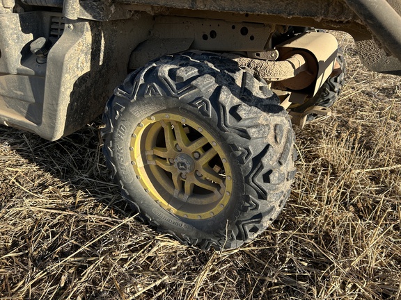 2019 John Deere XUV 835R ATV