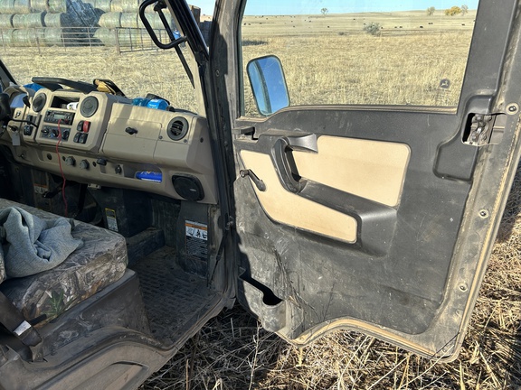 2019 John Deere XUV 835R ATV