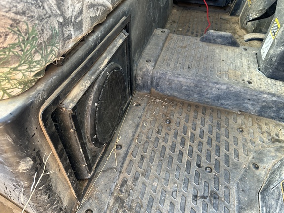 2019 John Deere XUV 835R ATV