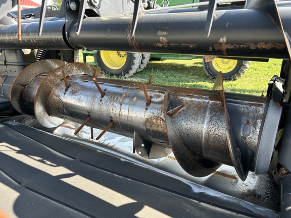 2011 MacDon FD70-40 Header Combine