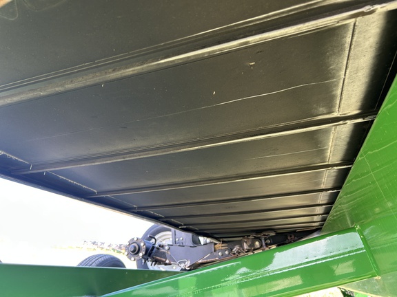 2011 MacDon FD70-40 Header Combine