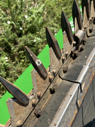 2011 MacDon FD70-40 Header Combine