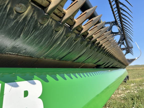 2011 MacDon FD70-40 Header Combine